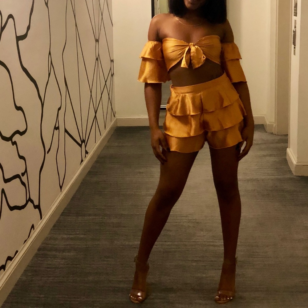 PLT 2 Piece set Gold